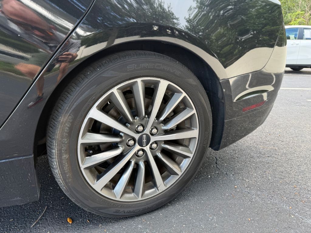 2017 Lincoln MKZ - $11,000