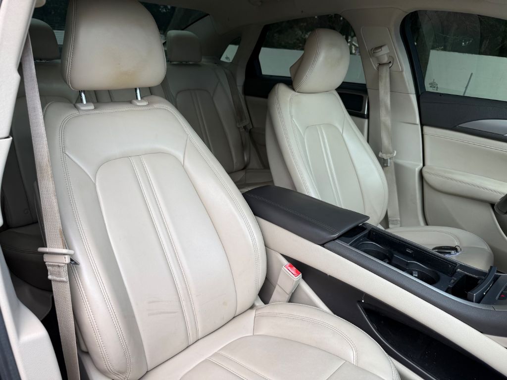 2017 Lincoln MKZ - $11,000