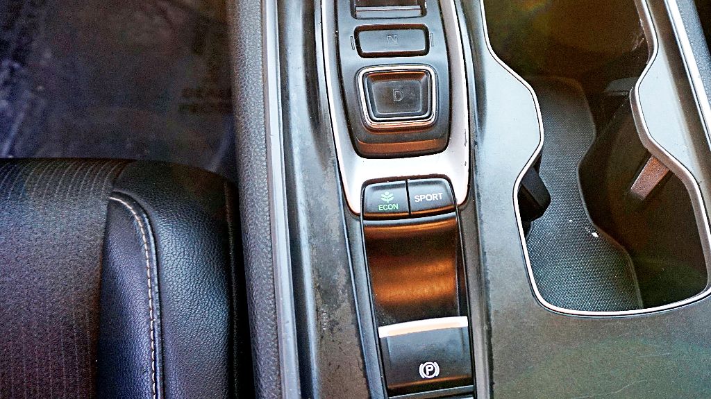 2018 Honda Accord - $11,999