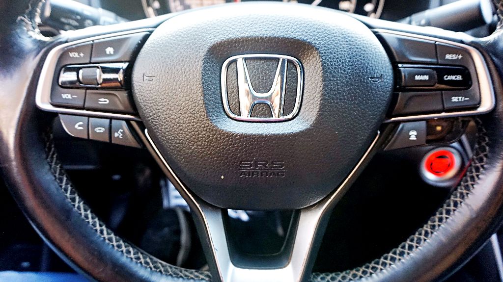 2018 Honda Accord - $11,999