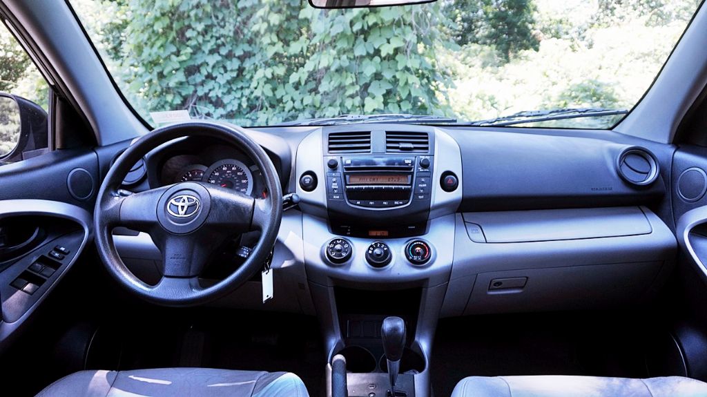 2006 Toyota RAV4 - $7,950