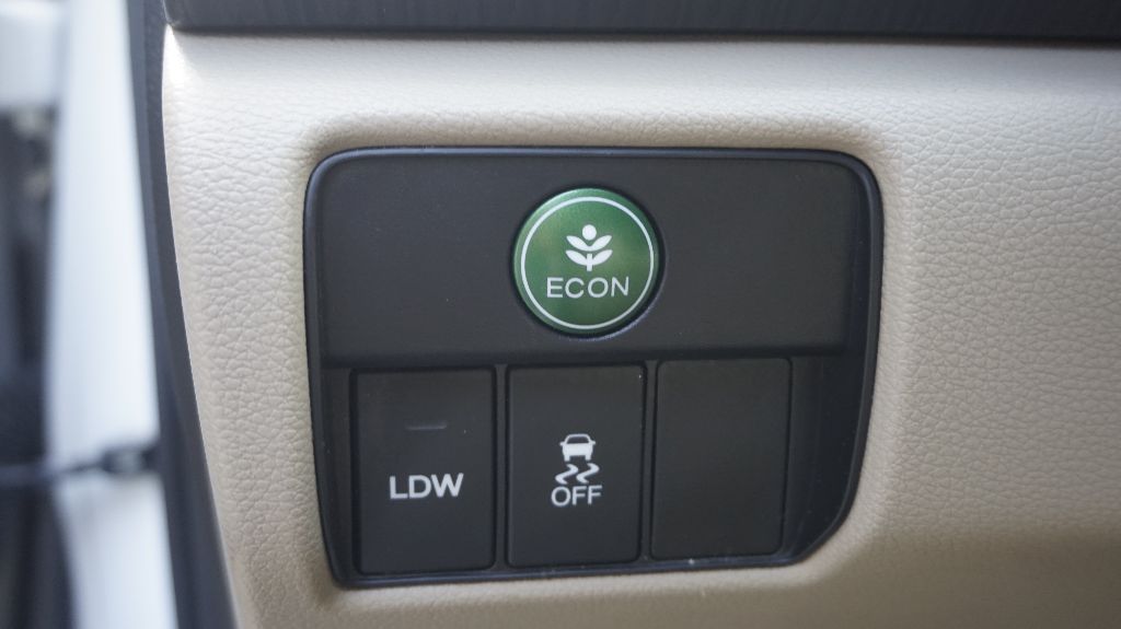 2015 Honda Accord - $12,150