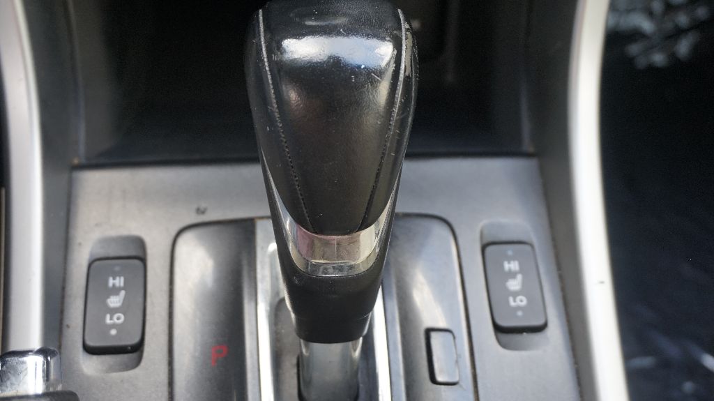 2015 Honda Accord - $12,150