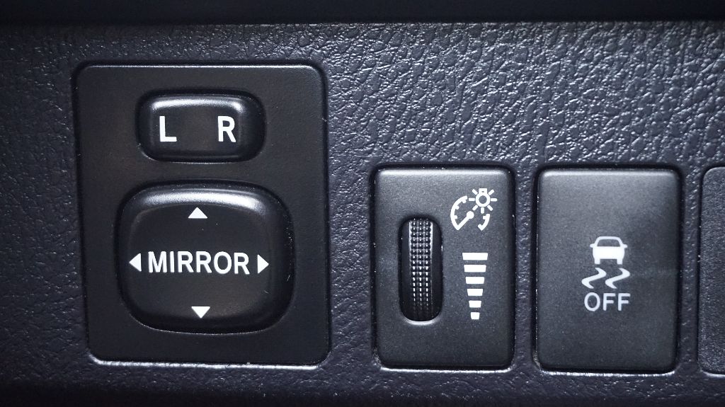 2014 Toyota RAV4 - $13,900