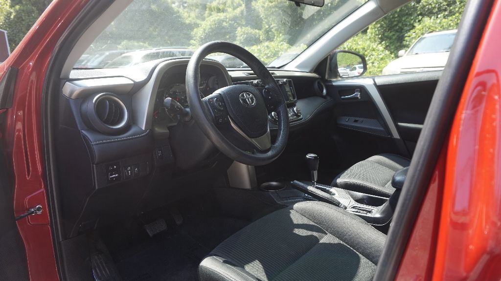 2014 Toyota RAV4 - $13,900