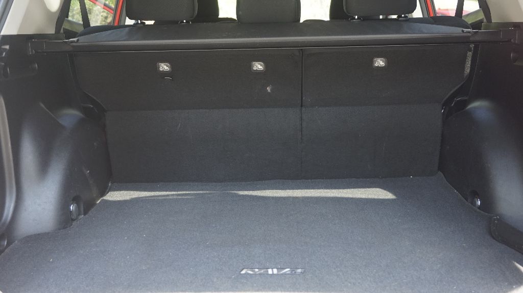 2014 Toyota RAV4 - $13,900