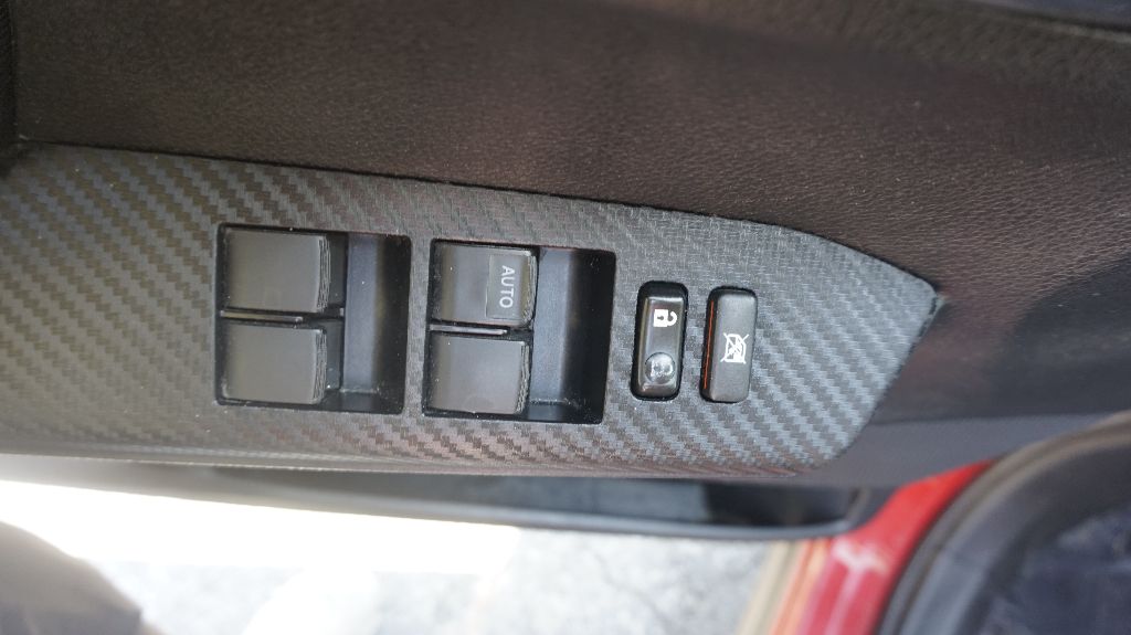 2014 Toyota RAV4 - $13,900