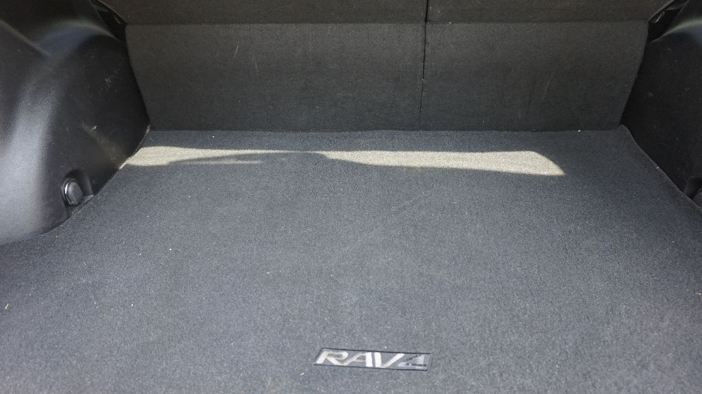 2014 Toyota RAV4 - $13,900