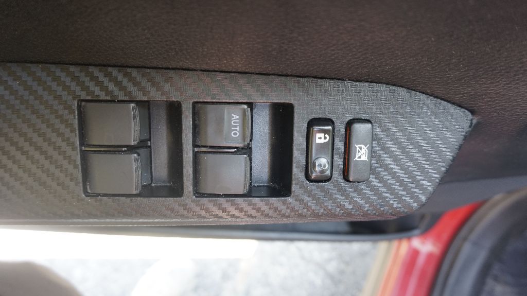 2014 Toyota RAV4 - $13,900