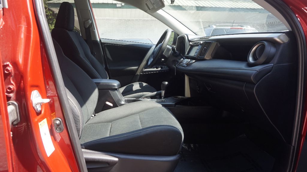 2014 Toyota RAV4 - $13,900