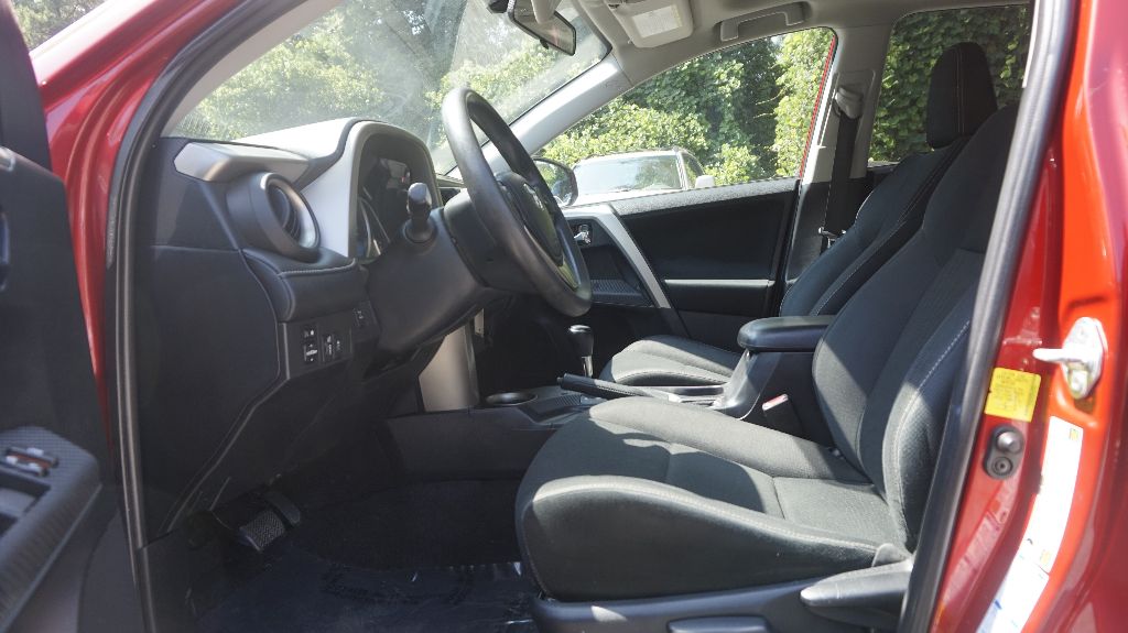 2014 Toyota RAV4 - $13,900