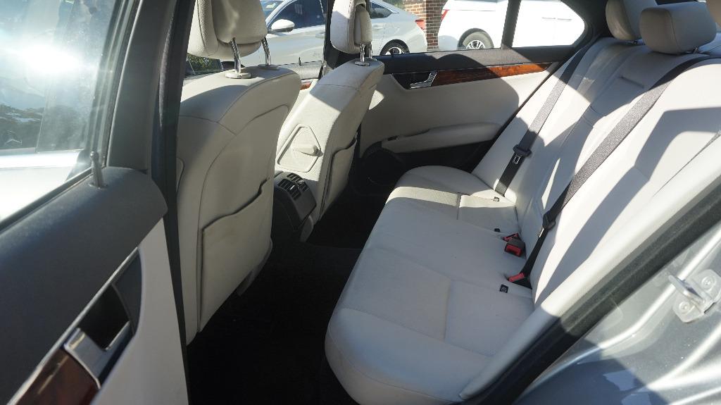 2011 Mercedes-Benz C Class - $6,290