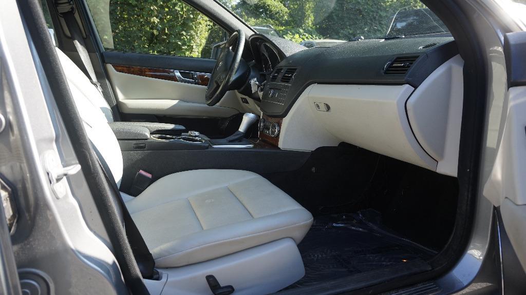 2011 Mercedes-Benz C Class - $6,290