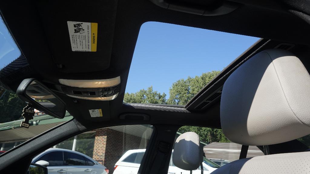 2011 Mercedes-Benz C Class - $6,290