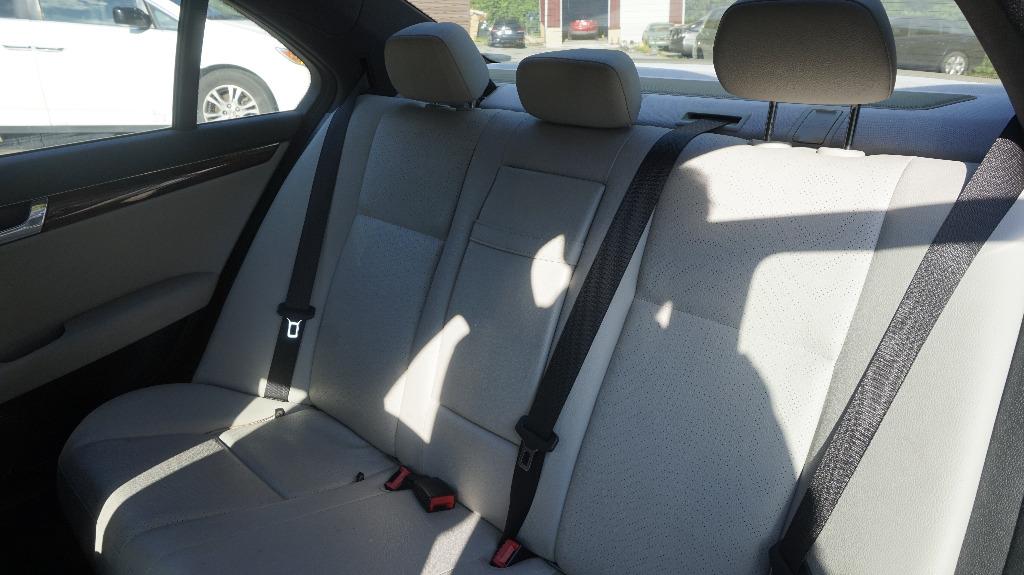 2011 Mercedes-Benz C Class - $6,290