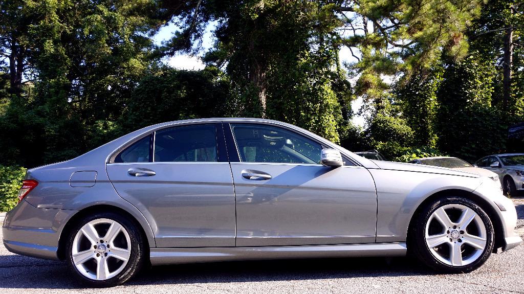 2011 Mercedes-Benz C Class - $6,290