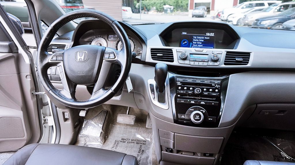 2013 Honda Odyssey - $6,300