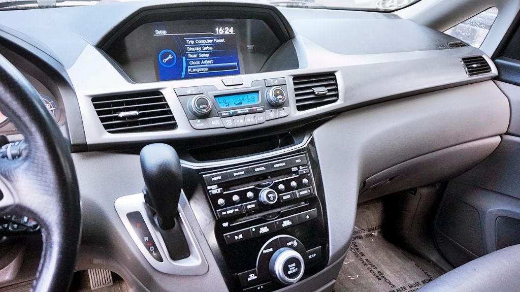 2013 Honda Odyssey - $6,300