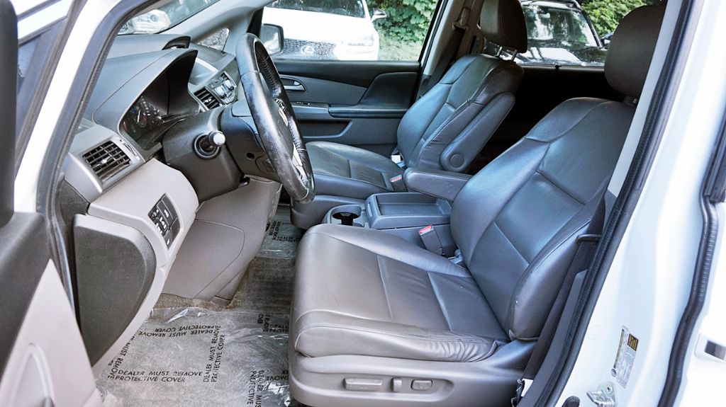 2013 Honda Odyssey - $6,300