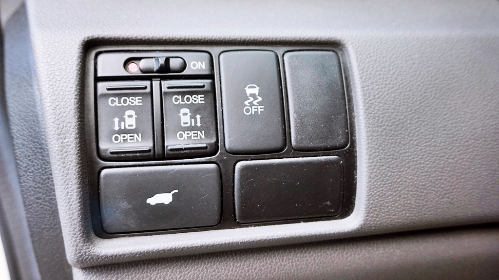 2013 Honda Odyssey - $6,300