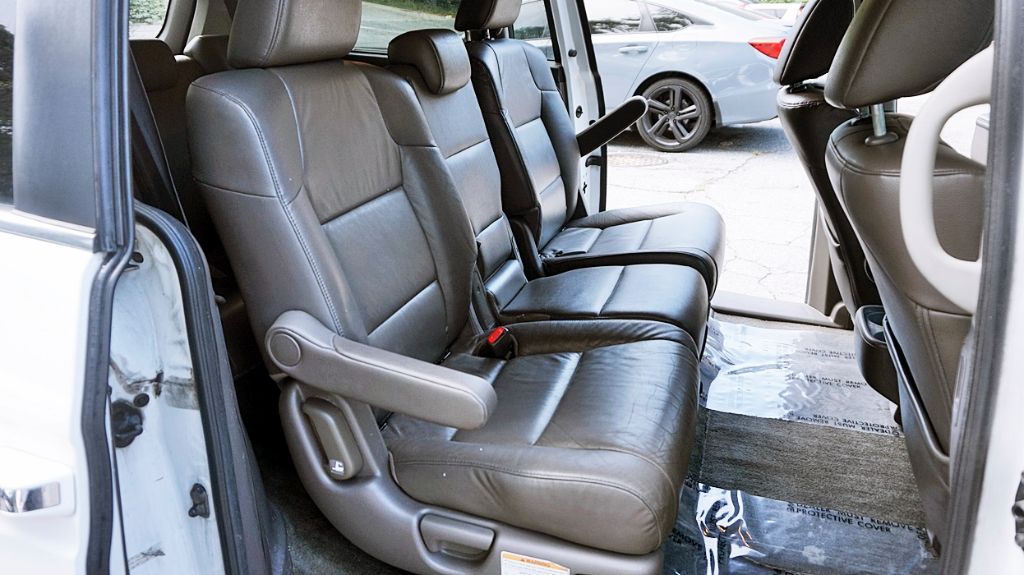 2013 Honda Odyssey - $6,300