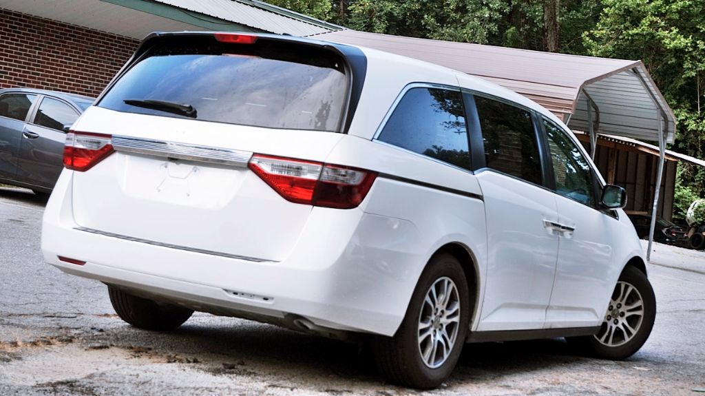 2013 Honda Odyssey - $6,300
