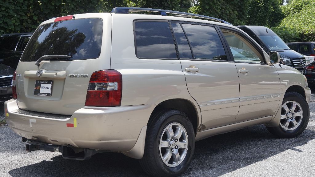 2006 Toyota Highlander - $6,950