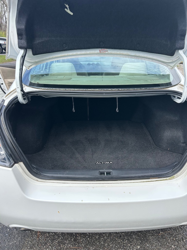 2012 Nissan Altima - $4,995