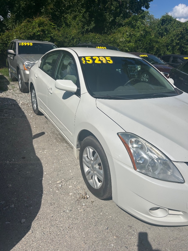 2012 Nissan Altima - $5,096
