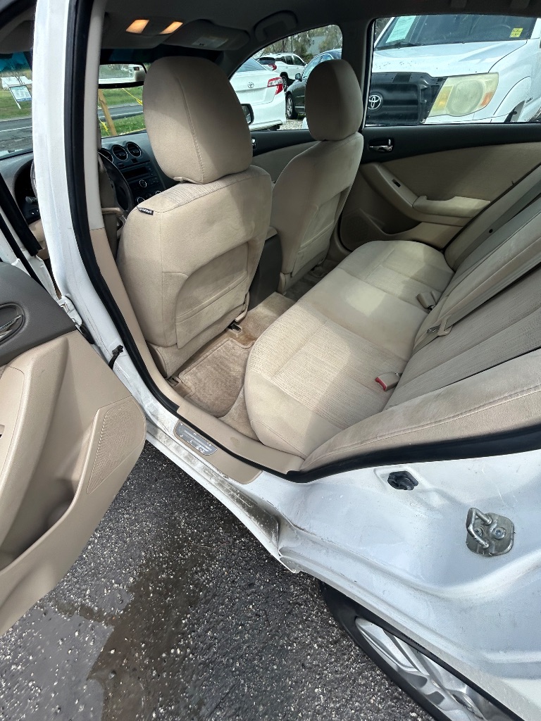 2012 Nissan Altima - $4,995