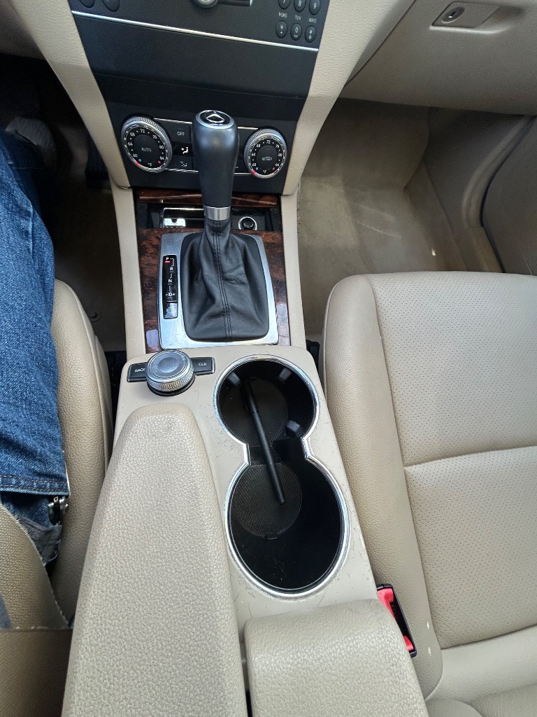 2012 Mercedes-Benz GLK-Class - $6,995