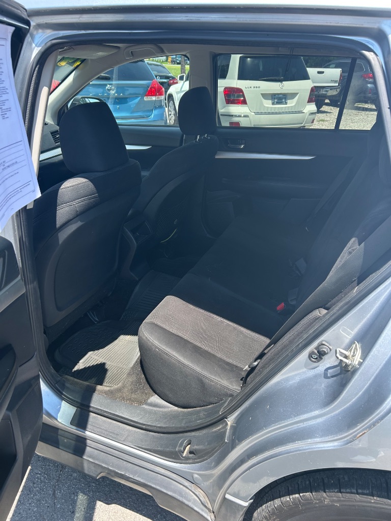 2013 Subaru Outback - $4,995
