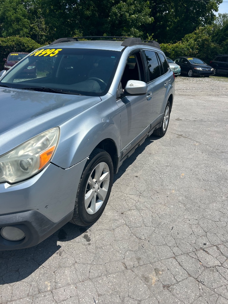 2013 Subaru Outback - $4,995