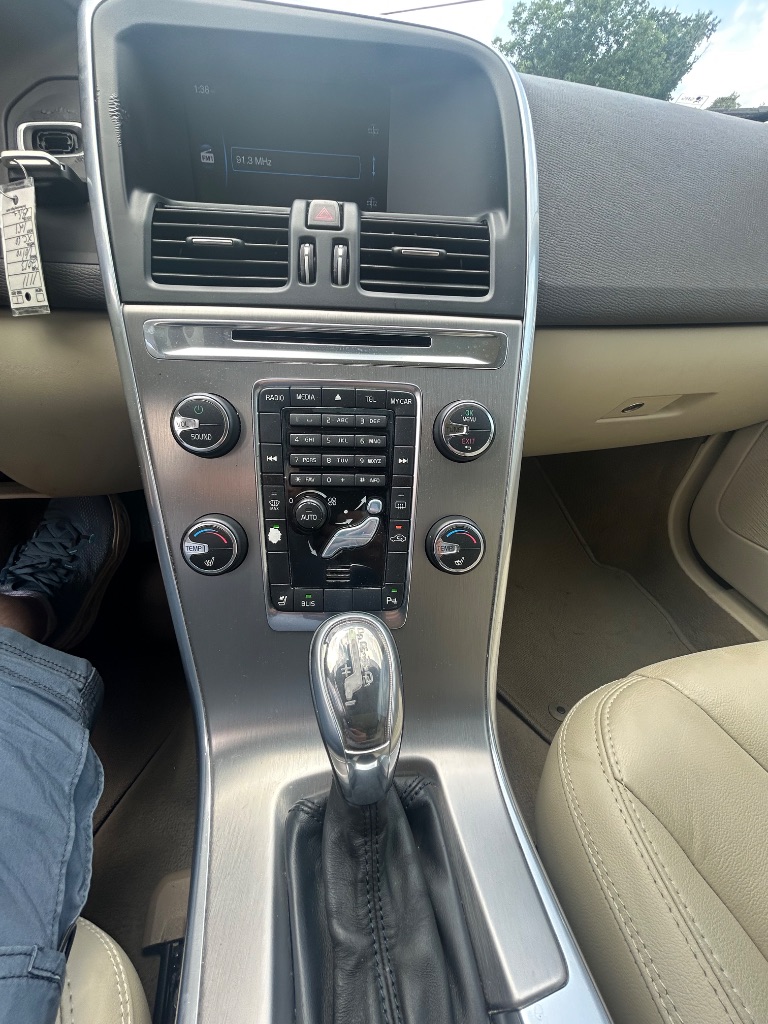 2013 Volvo XC60 - $6,995