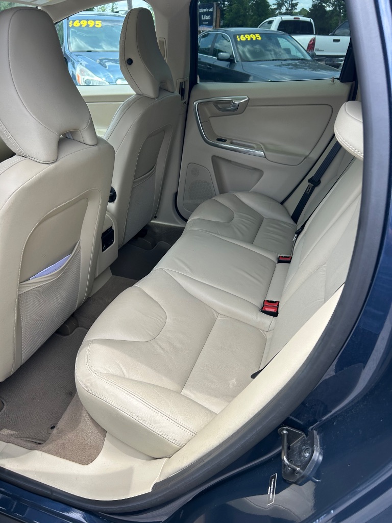 2013 Volvo XC60 - $6,995