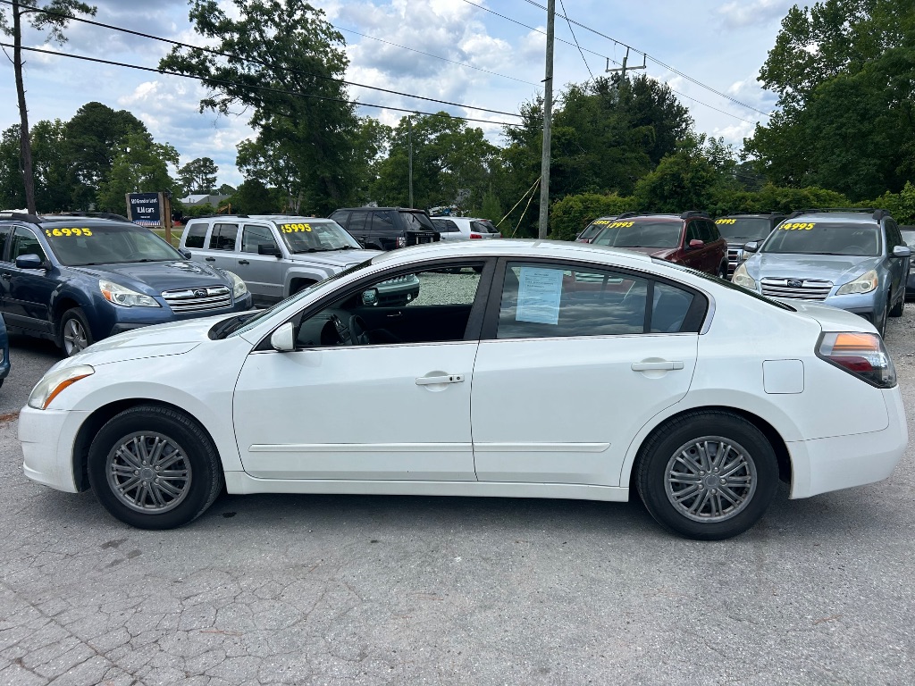 2012 Nissan Altima - $5,595