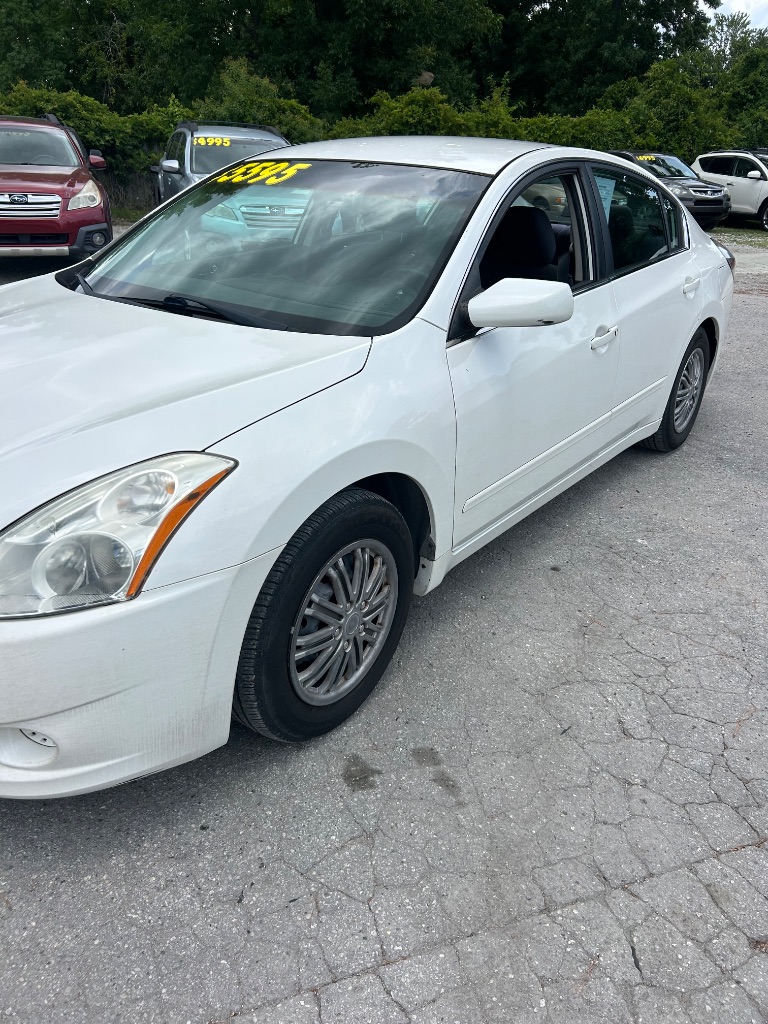 2012 Nissan Altima - $5,595