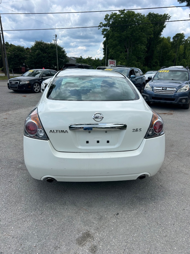2012 Nissan Altima - $5,595