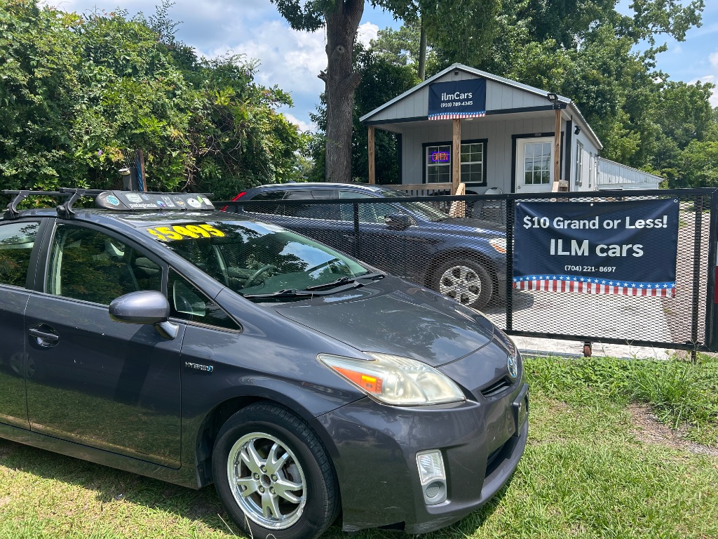 2010 Toyota Prius - $5,495