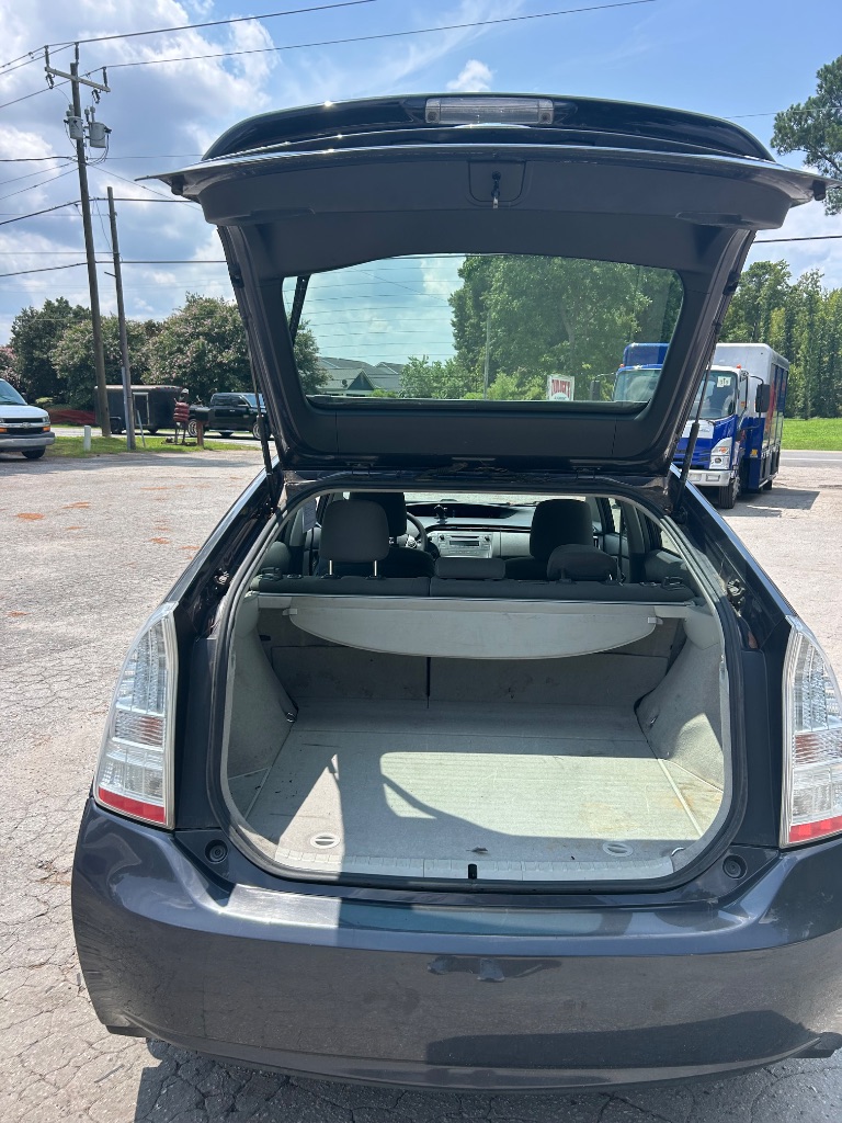 2010 Toyota Prius - $5,495