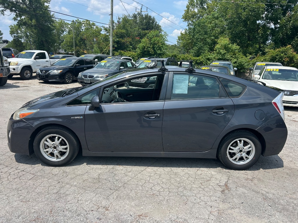 2010 Toyota Prius - $5,495