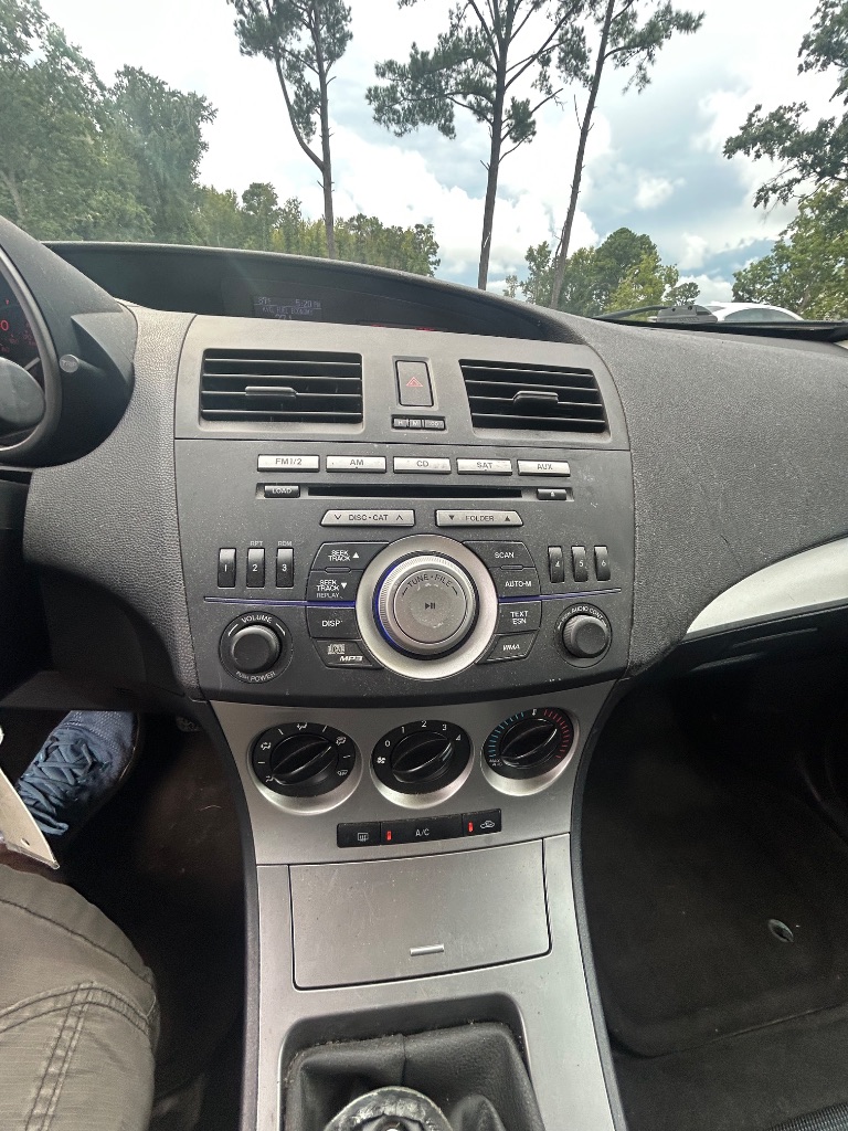 2010 MAZDA MAZDA3 - $4,796
