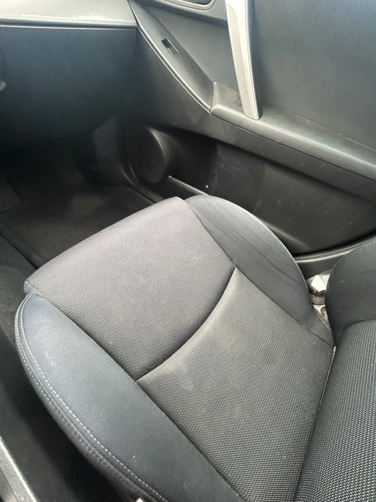2010 MAZDA MAZDA3 - $4,796