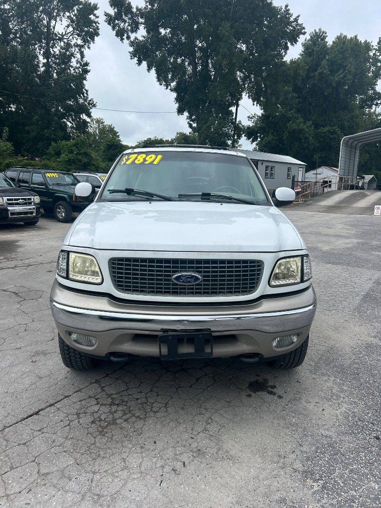 2000 Ford Expedition - $7,692