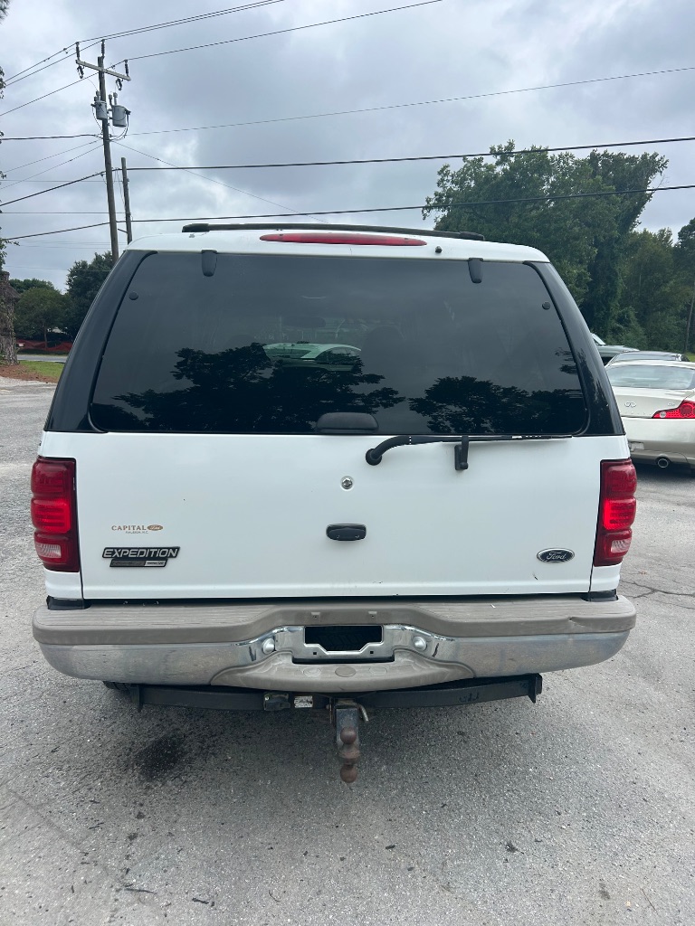 2000 Ford Expedition - $7,692