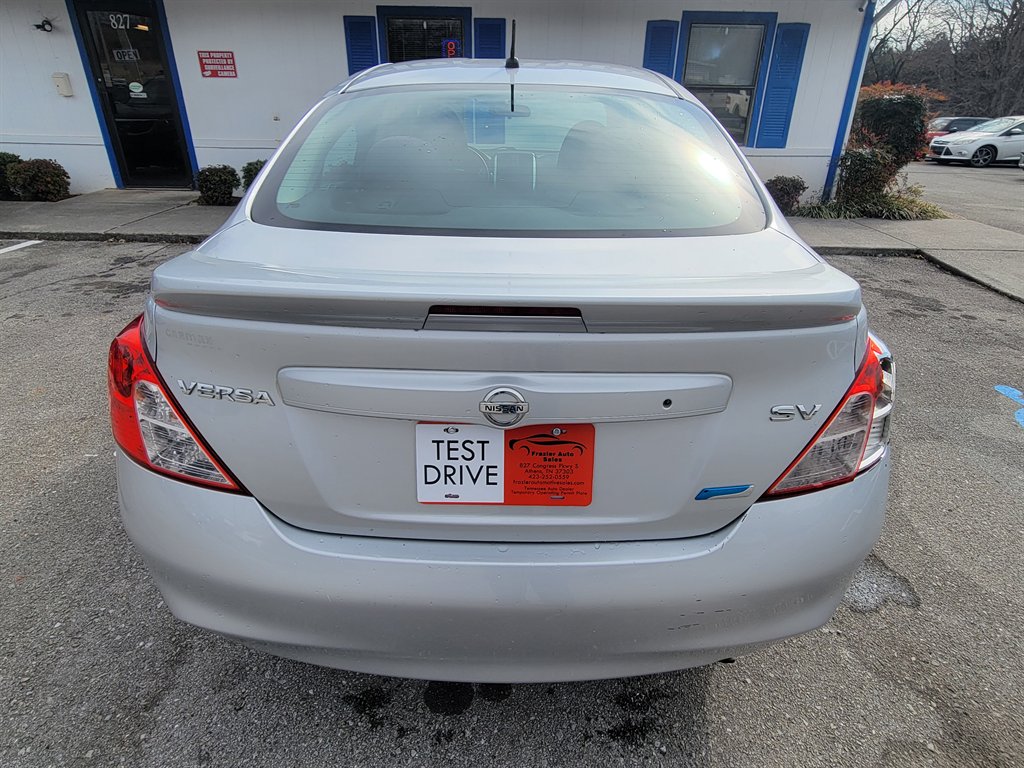 2014 Nissan Versa - $1,000