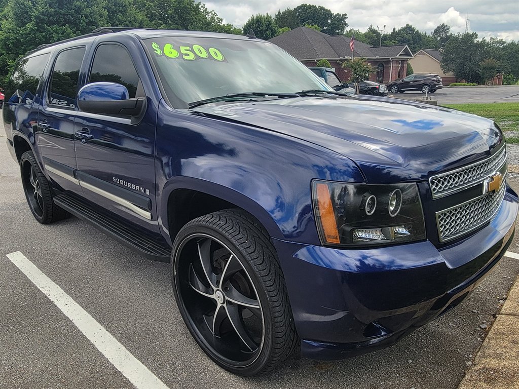 2007 Chevrolet Suburban - $6,500