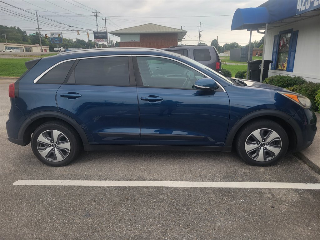 2018 Kia Niro - $5,000
