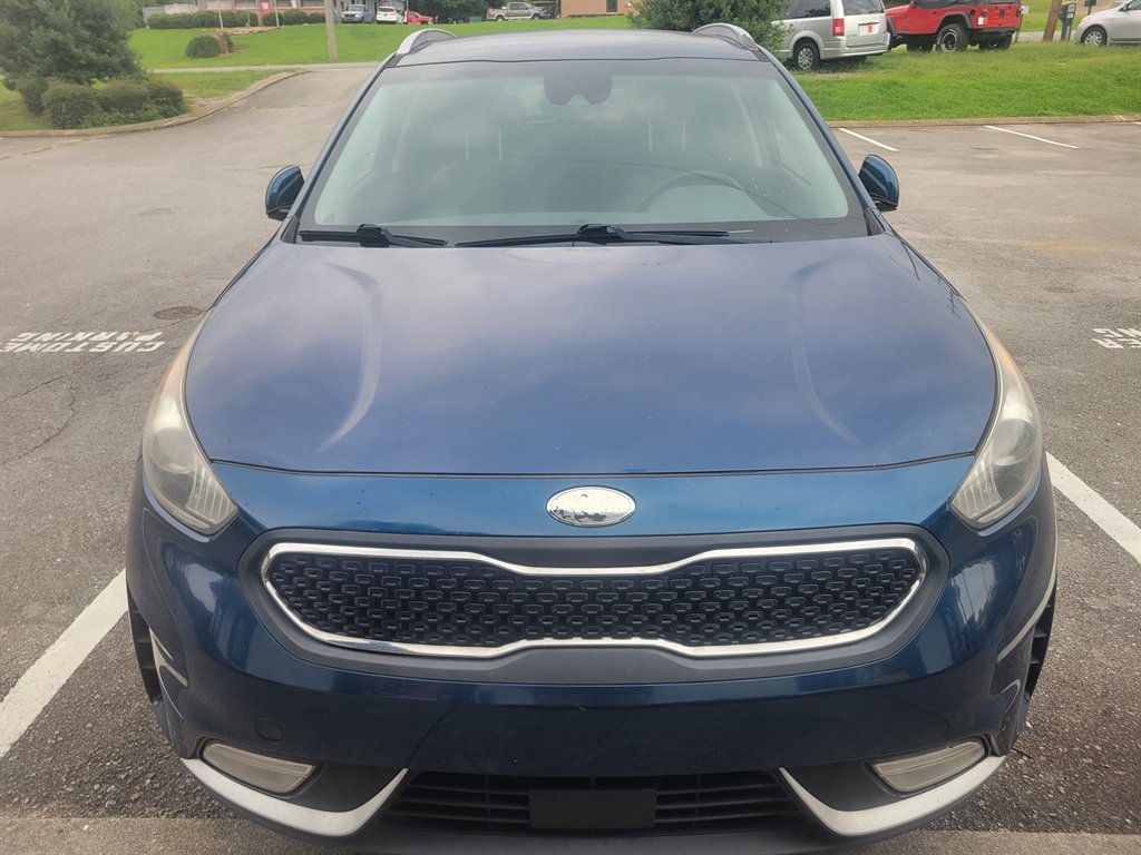 2018 Kia Niro - $5,000
