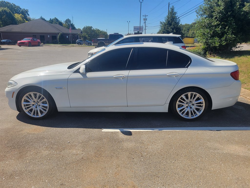 2011 BMW 550i - $7,500